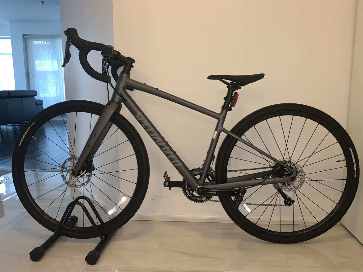 Specialized Diverge Base Gravel Bike