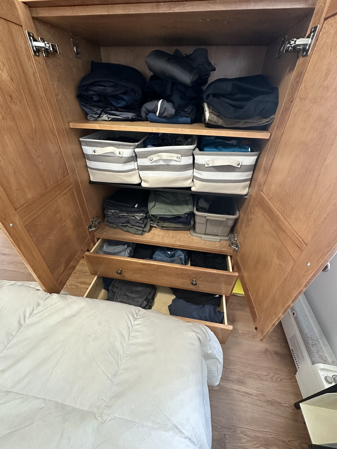 Wardrobe - photo 3
