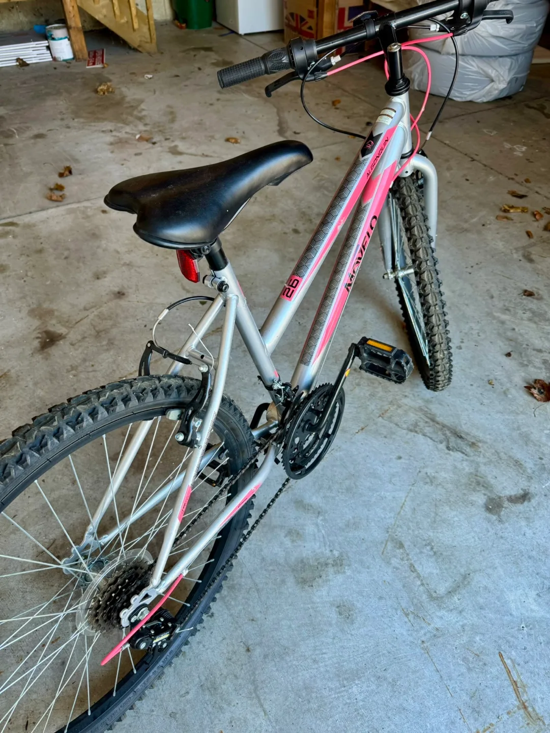 26" Women's Mountain Bike image indicator(2)