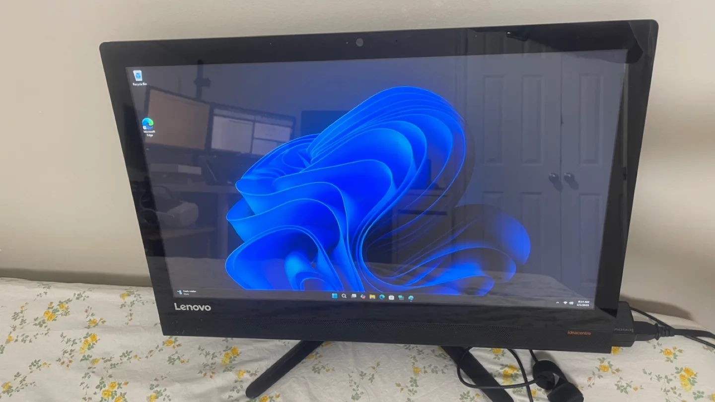 Lenovo All-in-One Desktop Computer thumbnail