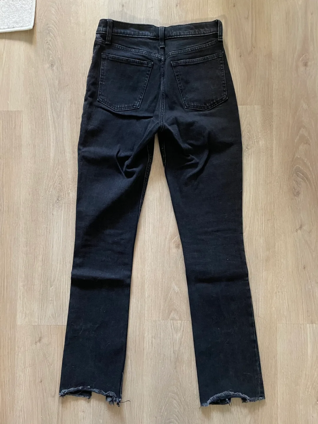 Abercrombie & Fitch Split Hem Jeans image indicator(5)