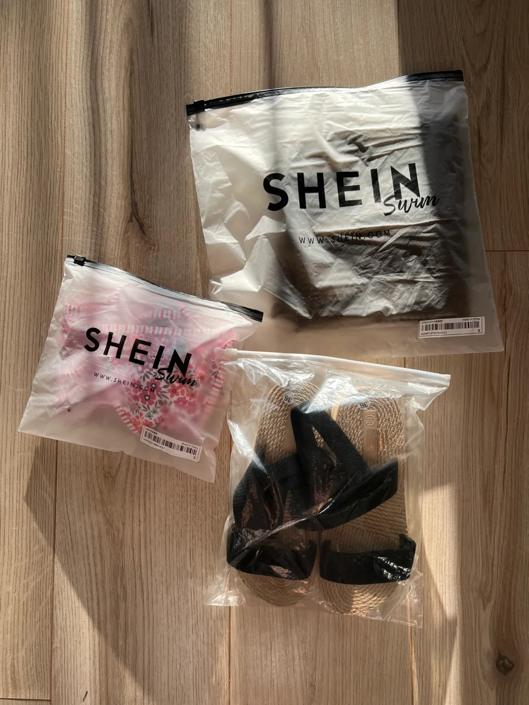 FREE BNWT DRESS image indicator(3)