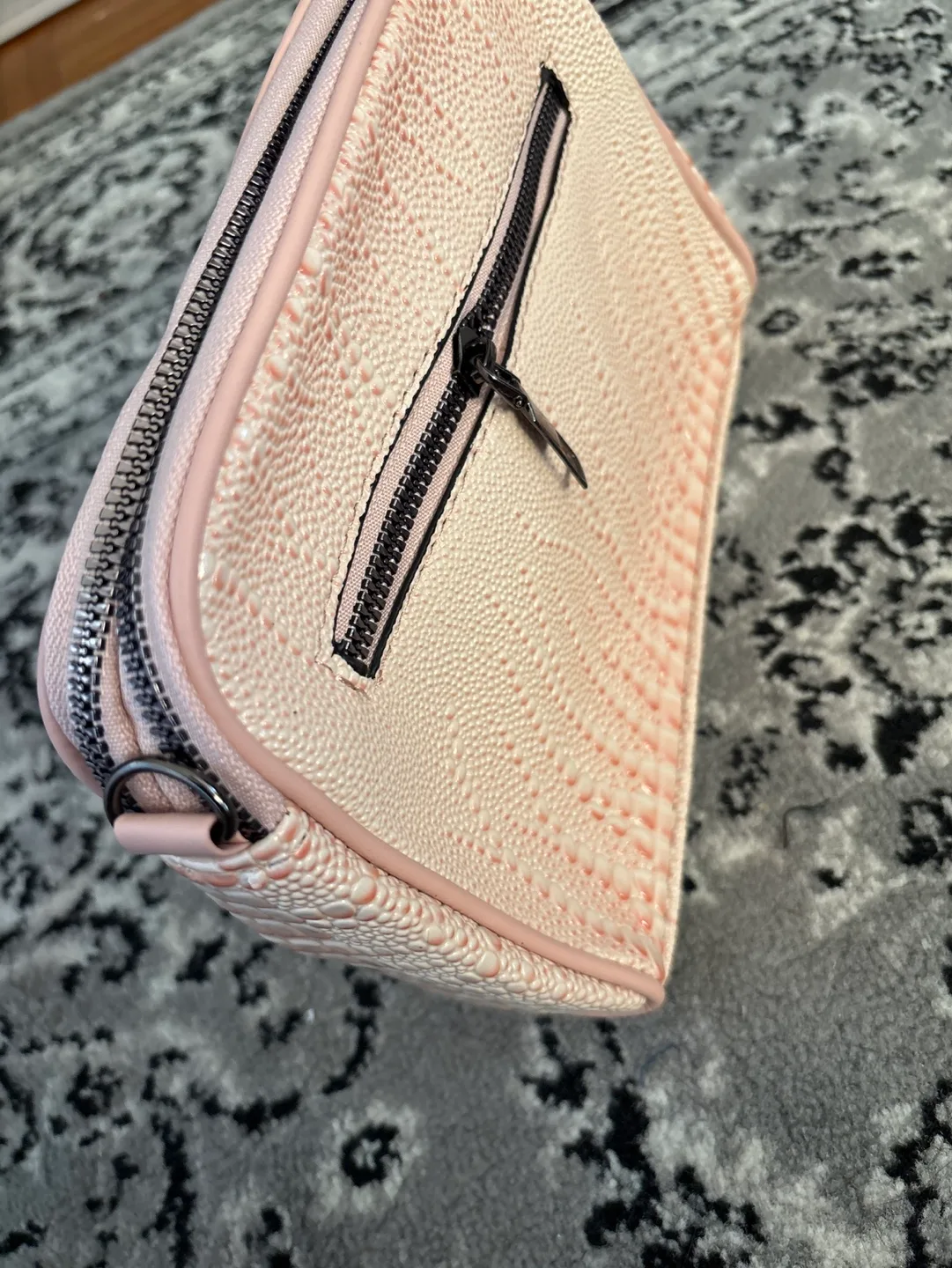 Pink Faux Leather Crossbody Bag with Apple Charm image indicator(2)