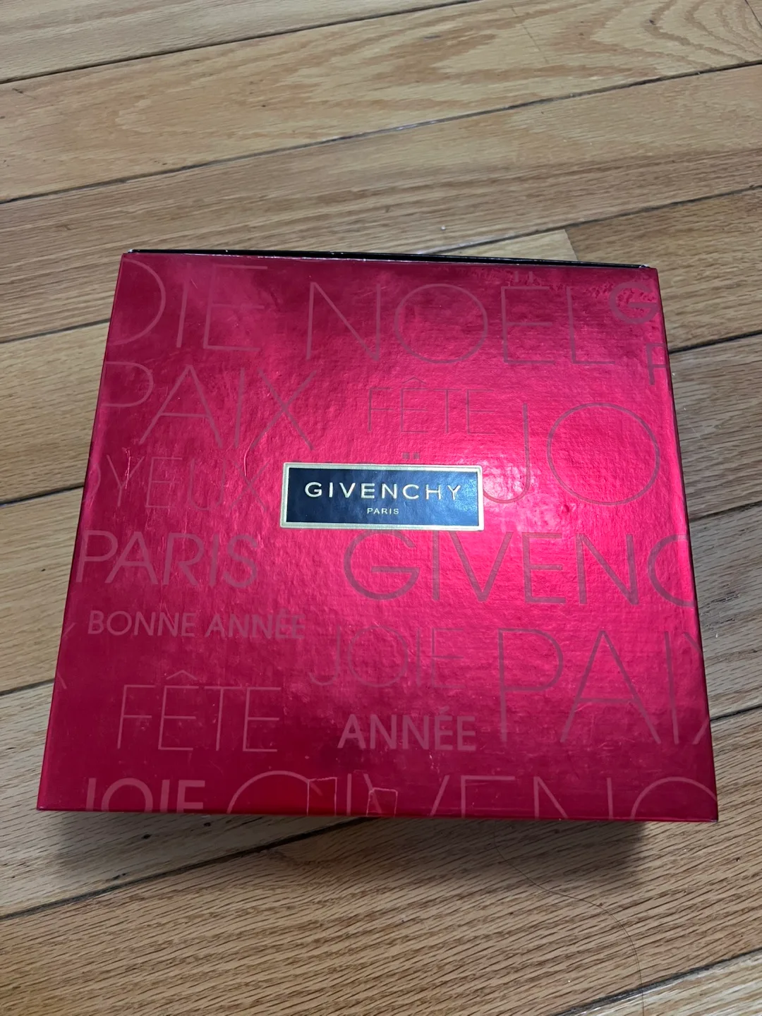 Vintage Givenchy Perfume Gift Set image indicator(2)