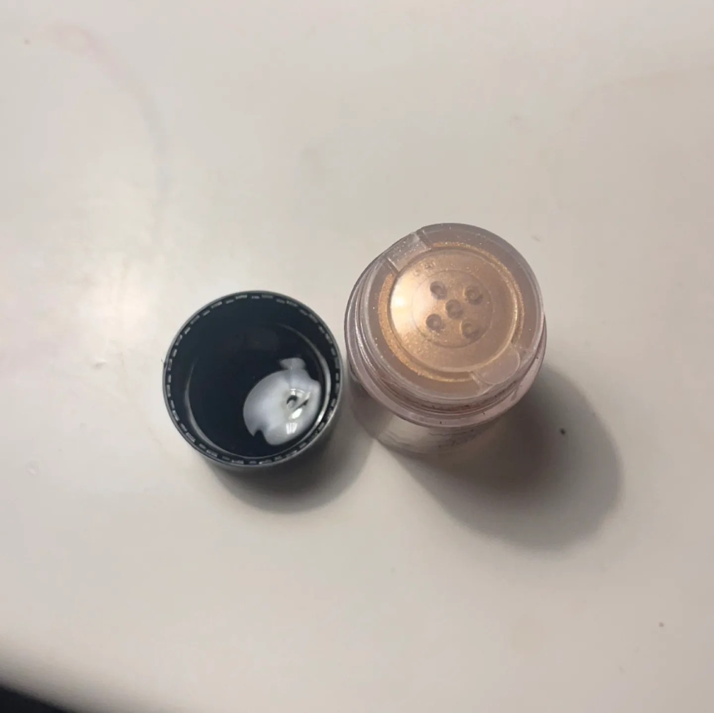 💕 Wet n Wild loose pigment copper metallic (free w/ bundle) image indicator(3)