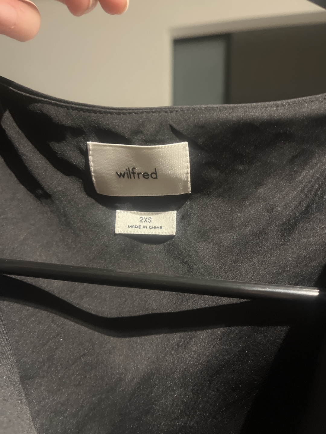 Wilfred Black Cowl Neck Satin Cami - 2XS - photo 4