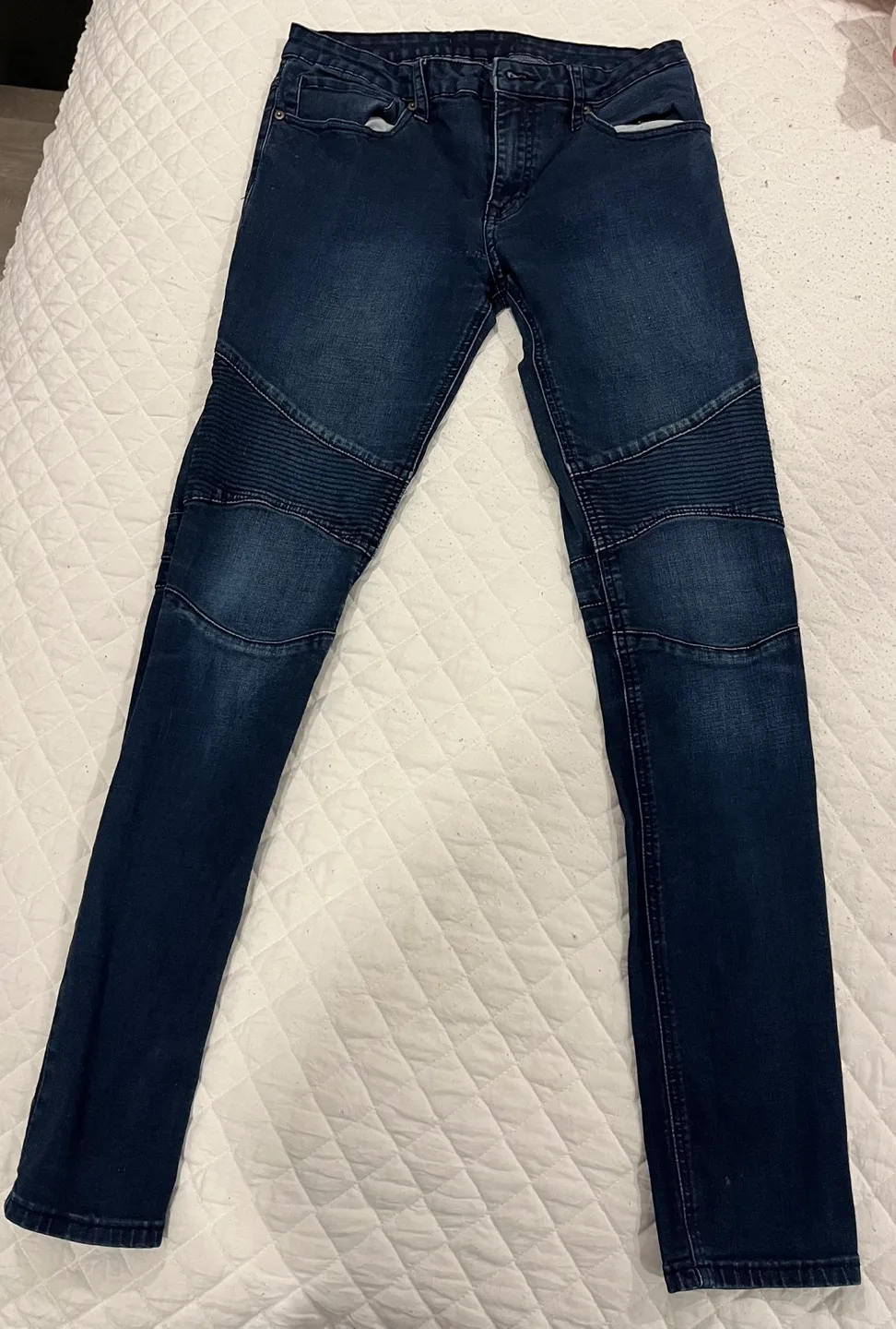 Men's Dark Wash Skinny Jeans with Knee Detail thumbnail