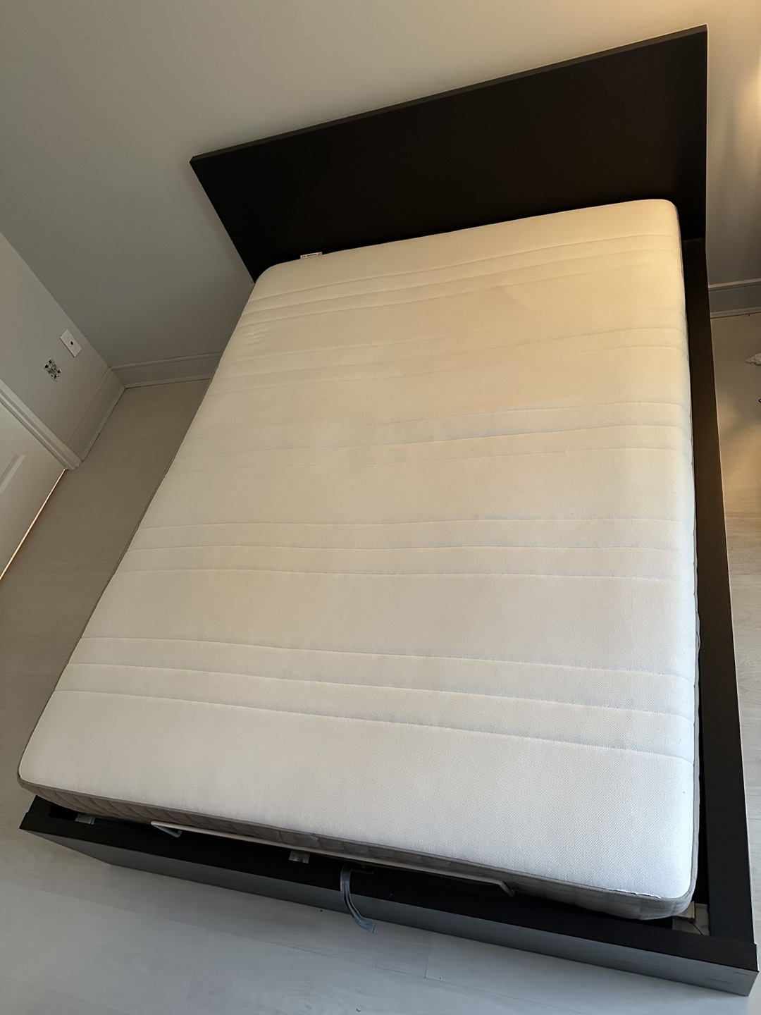 IKEA MALM queen size pull up storage bed frame with mattress - photo 4