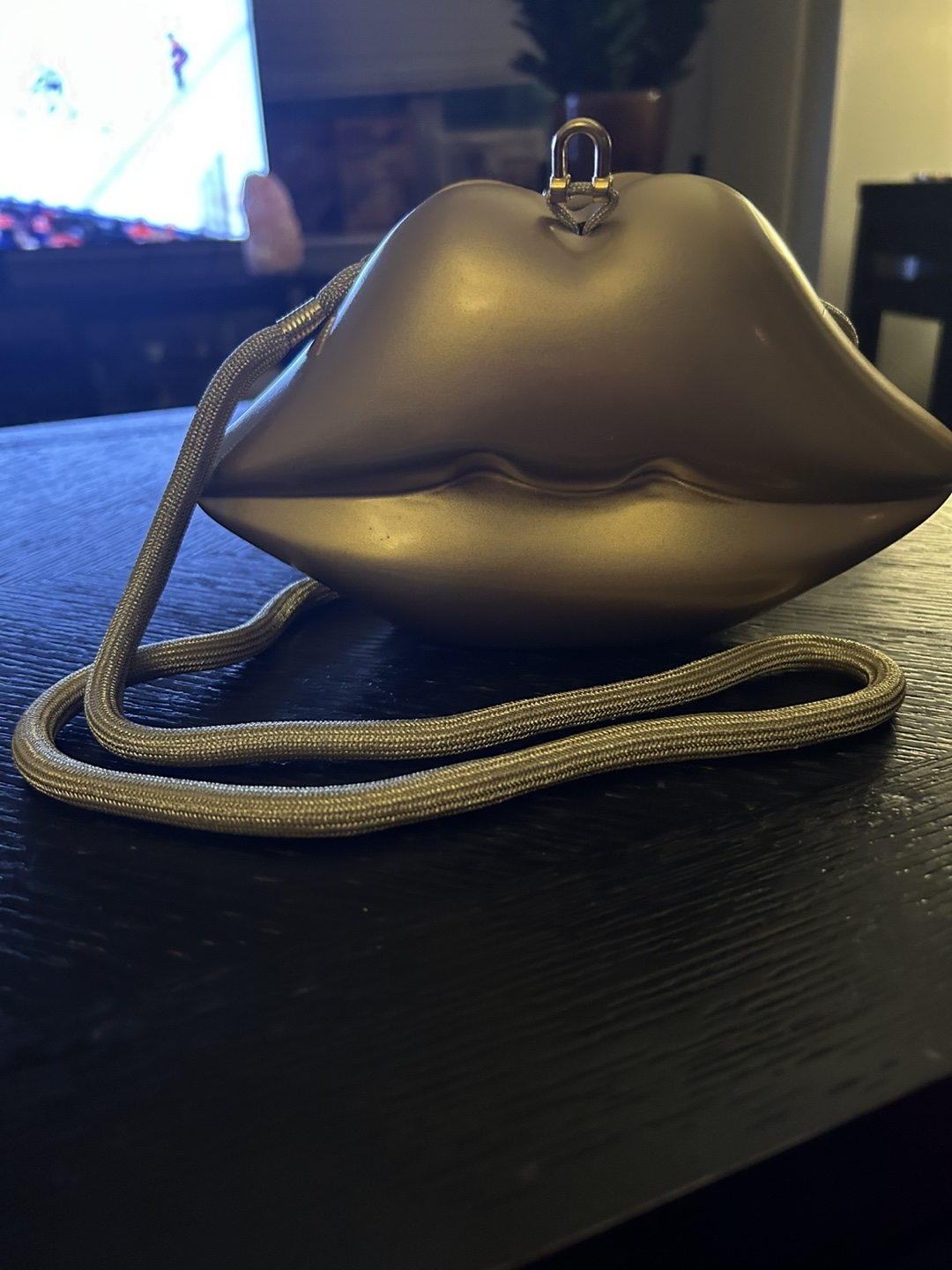 Timmy Woods Lip-Shaped Clutch - photo 3