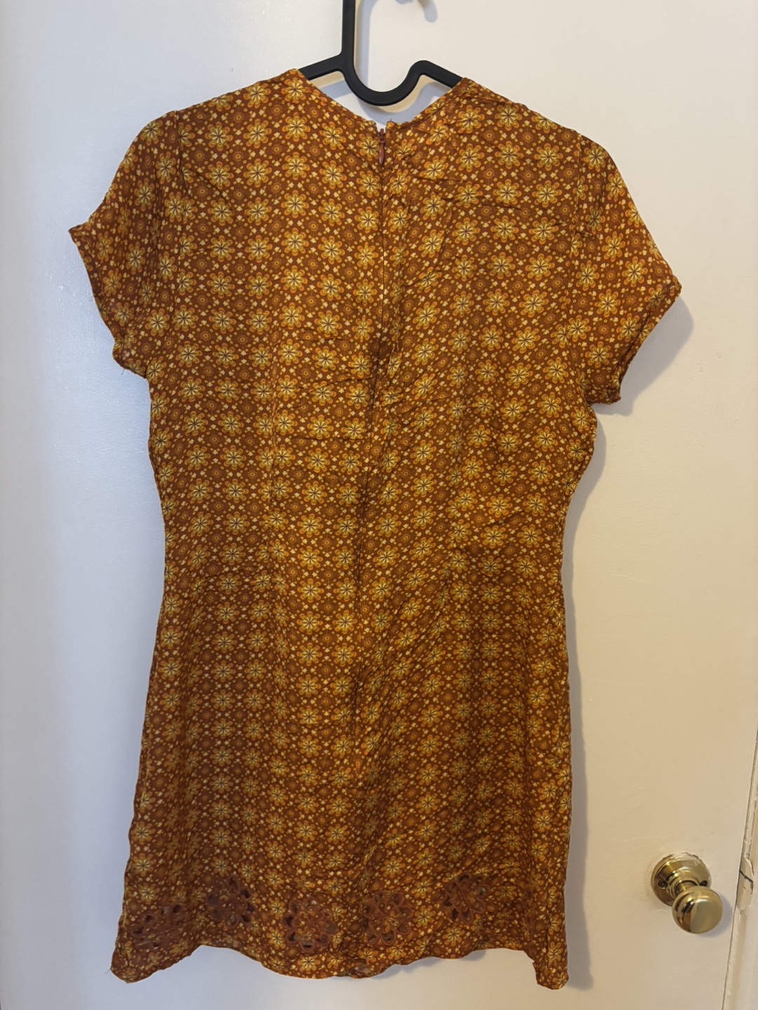 Vintage-inspired mustard yellow floral mini dress - photo 2