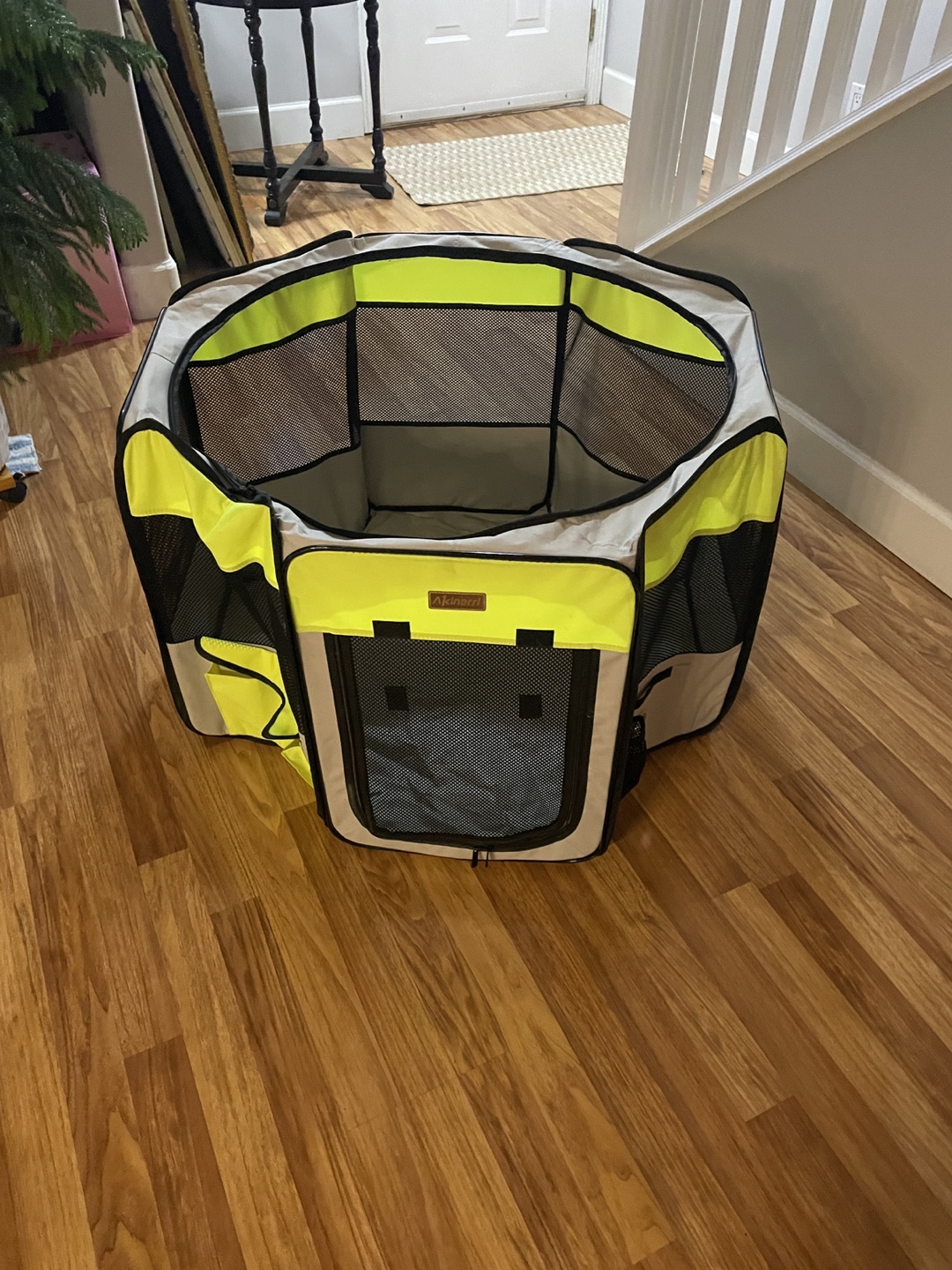 Akinerri Medium Foldable Dog Playpen