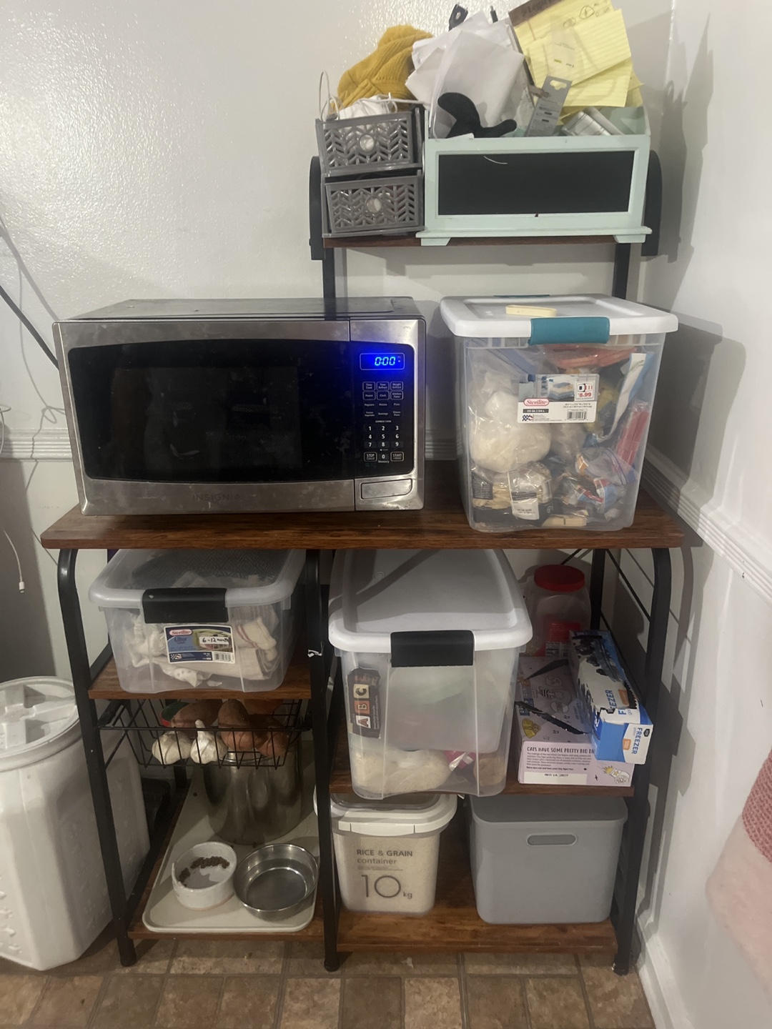 Bakers rack