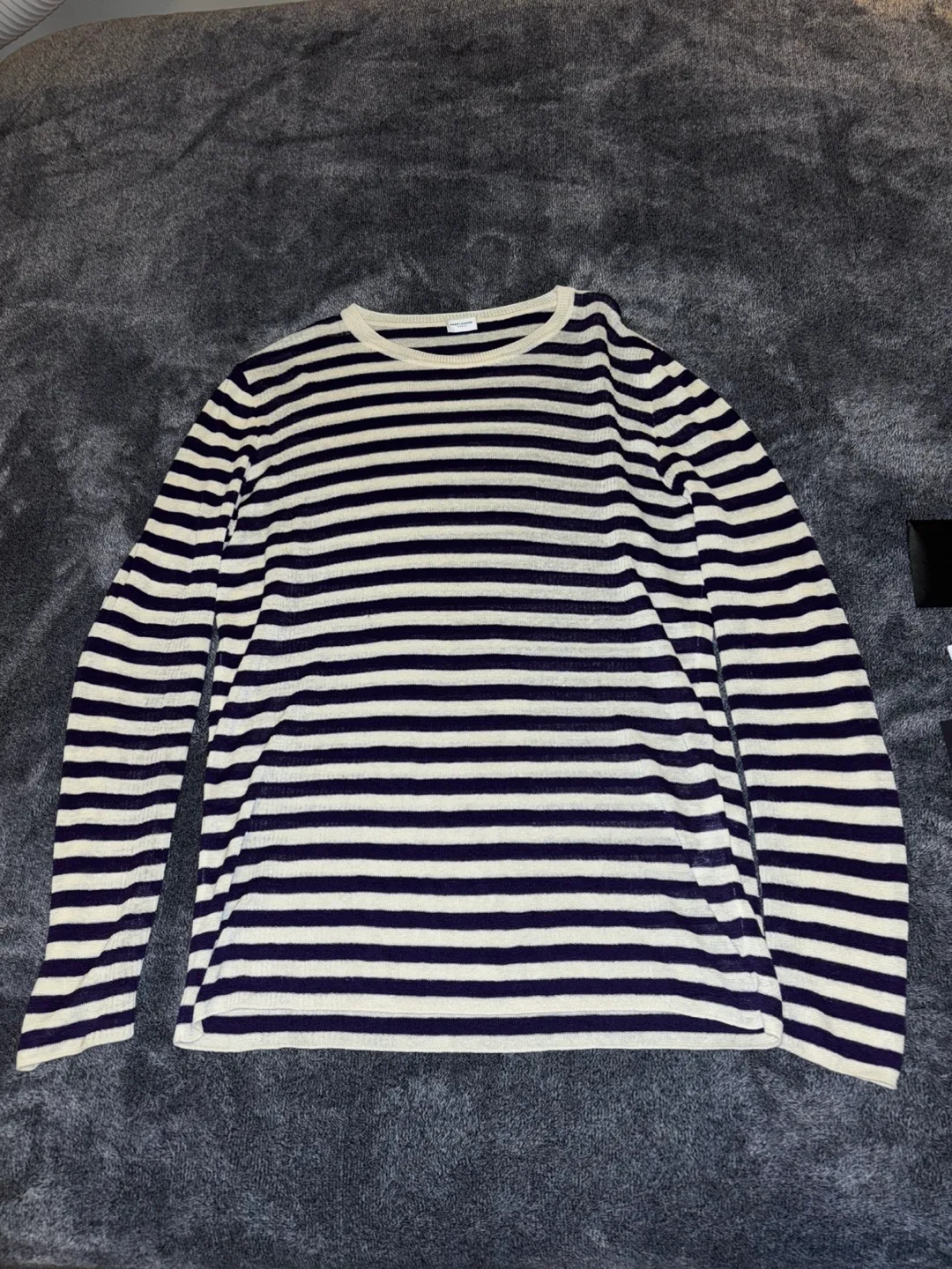 Saint Laurent Longsleeve thumbnail