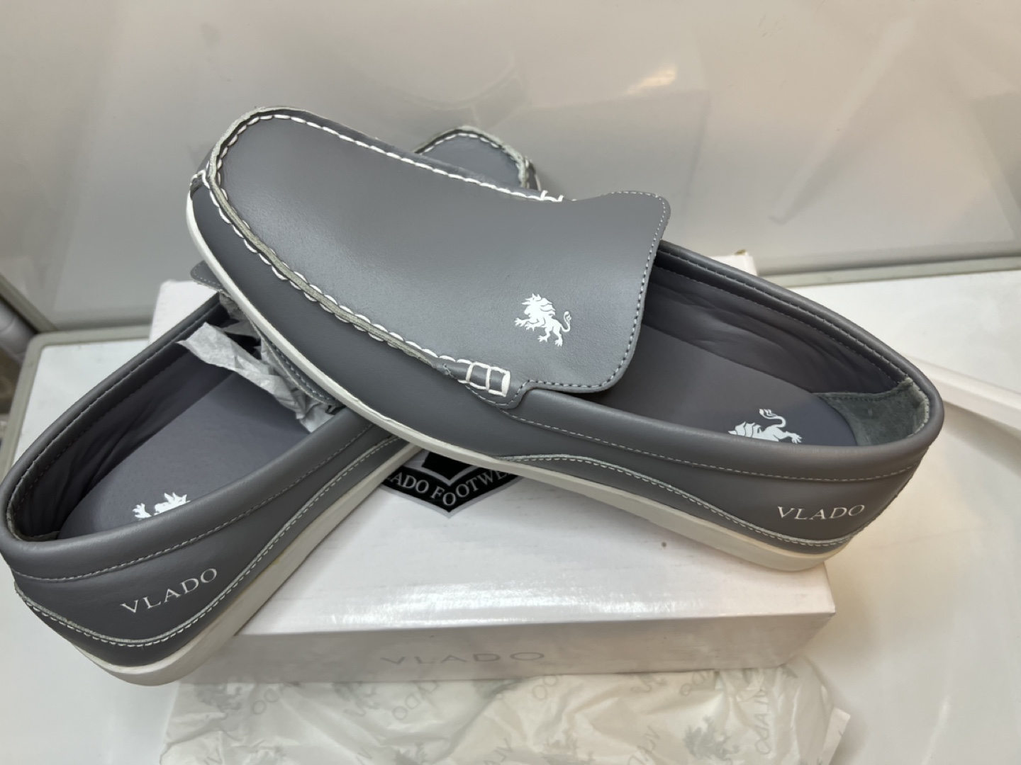 VLADO Footwear Men's Gray Leather Loafers Size 9.5 - photo 2