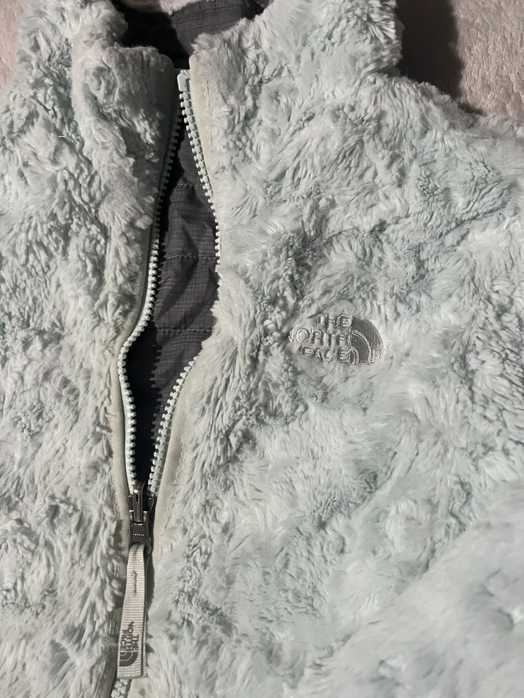 The North Face Reversible Girls' Jacket - Size M image indicator(4)