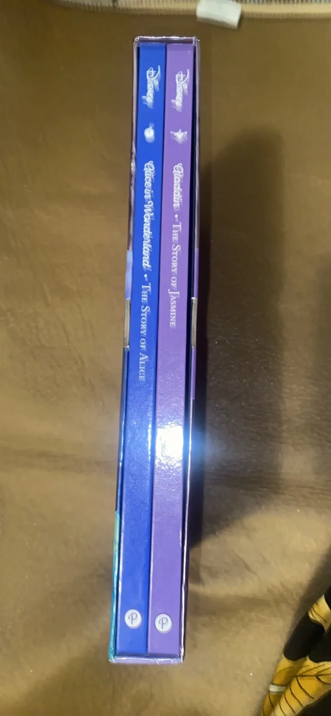 Disney Aladdin & Alice in Wonderland Storybook Collection image indicator(4)