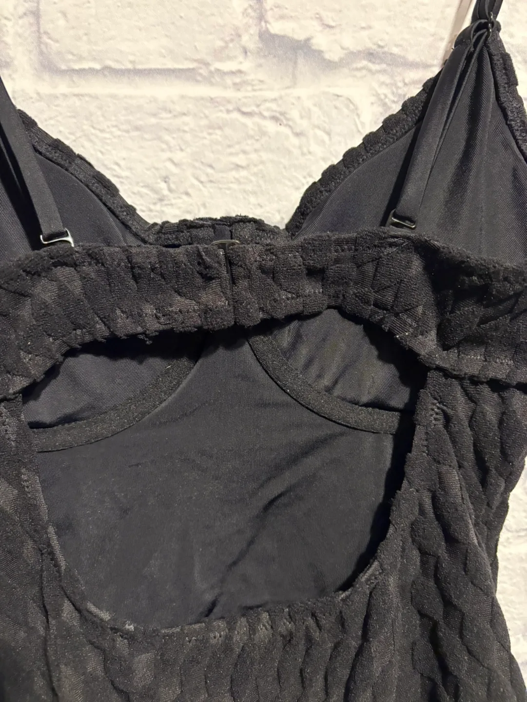 New Good American One-Piece Swimsuit Size 1 image indicator(8)