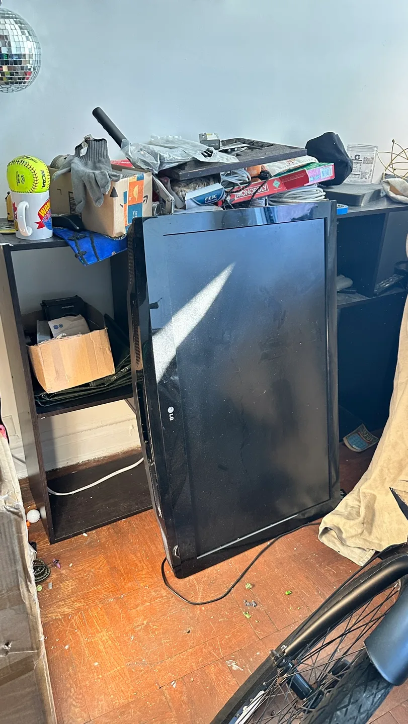 42” plasmsa HD Flatscreen TV image indicator(2)