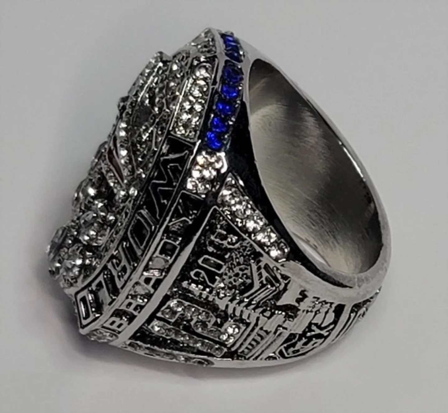 2002 Patriots Super Bowl Replica Championship Ring image indicator(3)