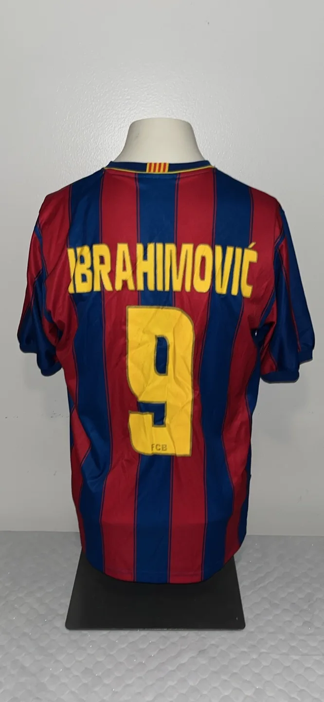 FC Barcelona Ibrahimović #9 Jersey image indicator(2)