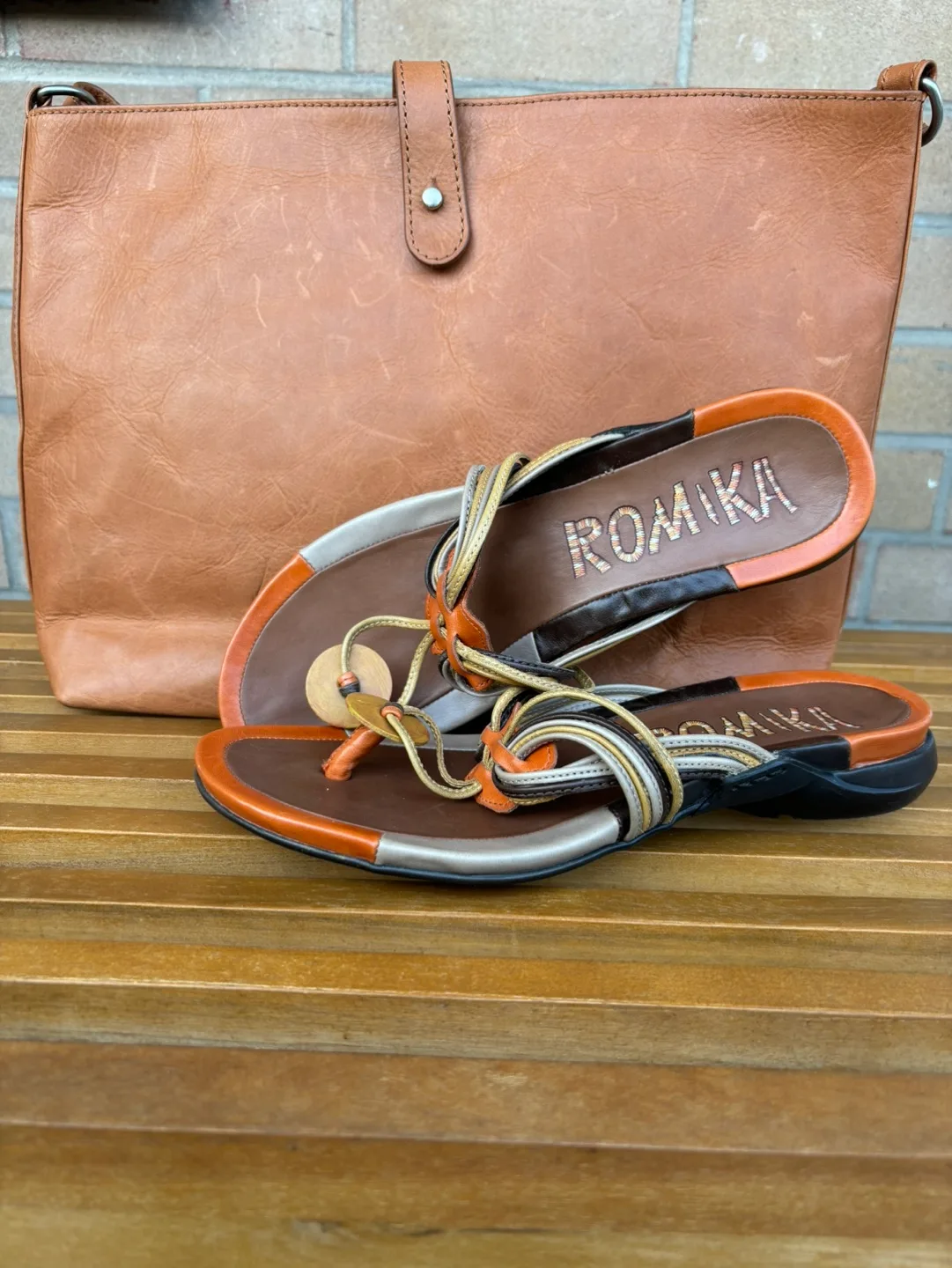 #Freecycle Brown Leather Tote Bag image indicator(4)