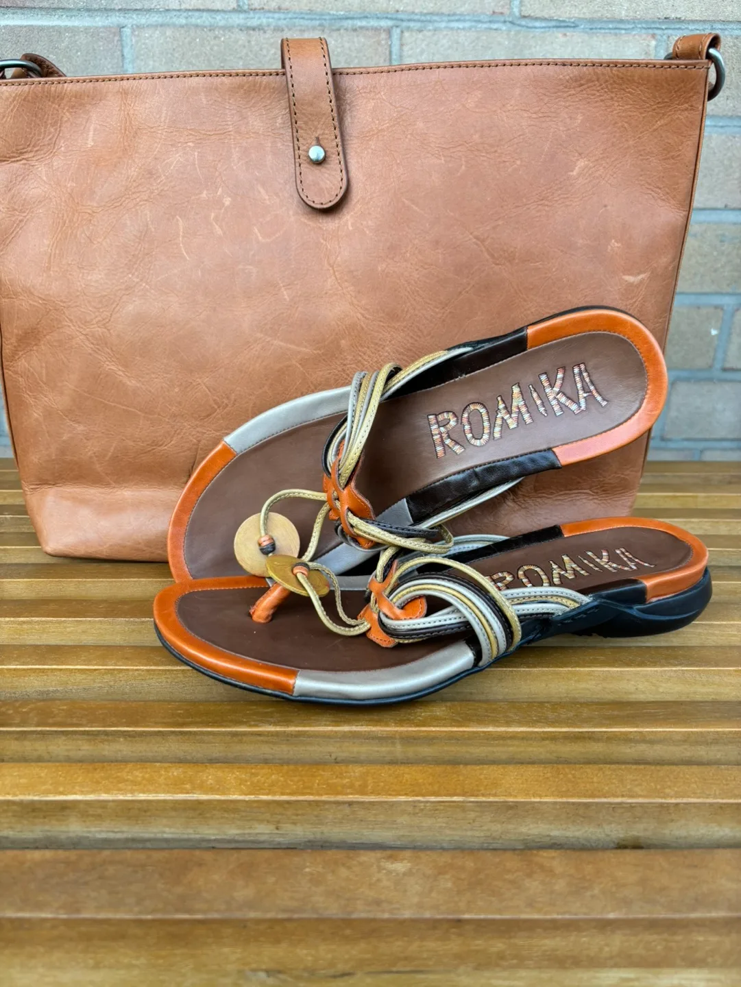 #Freecycle Brown Leather Tote Bag image indicator(3)