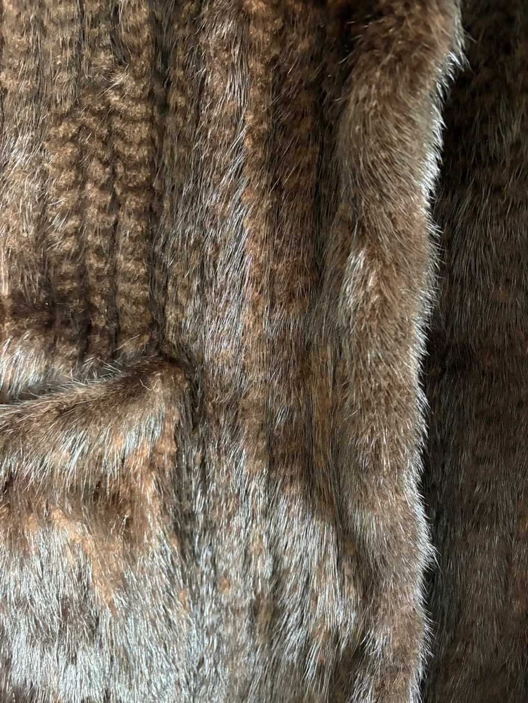 Brown Knitted Mink Fur Vest with Hood image indicator(2)