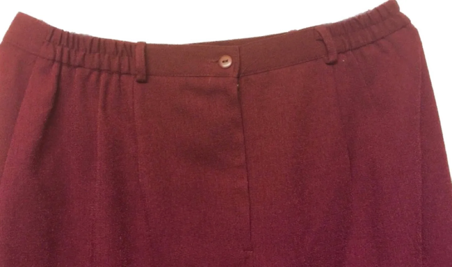 Zoé Women's Burgundy Skirt Suit Size 16 image indicator(3)