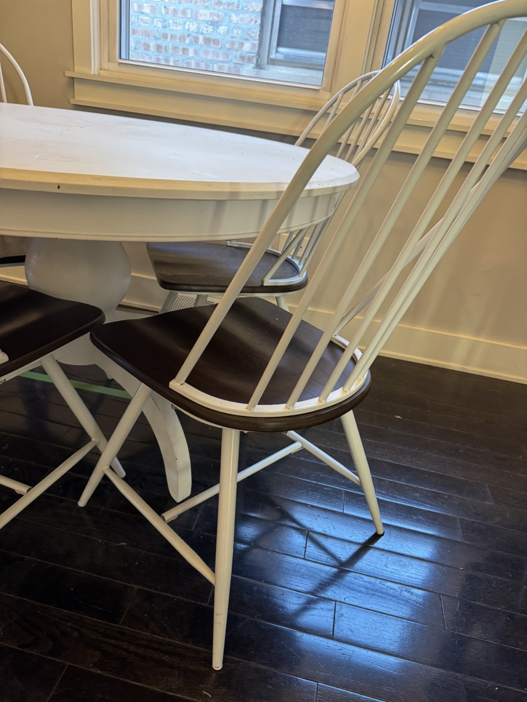 White Round Table and Four Chairs Set - photo 2