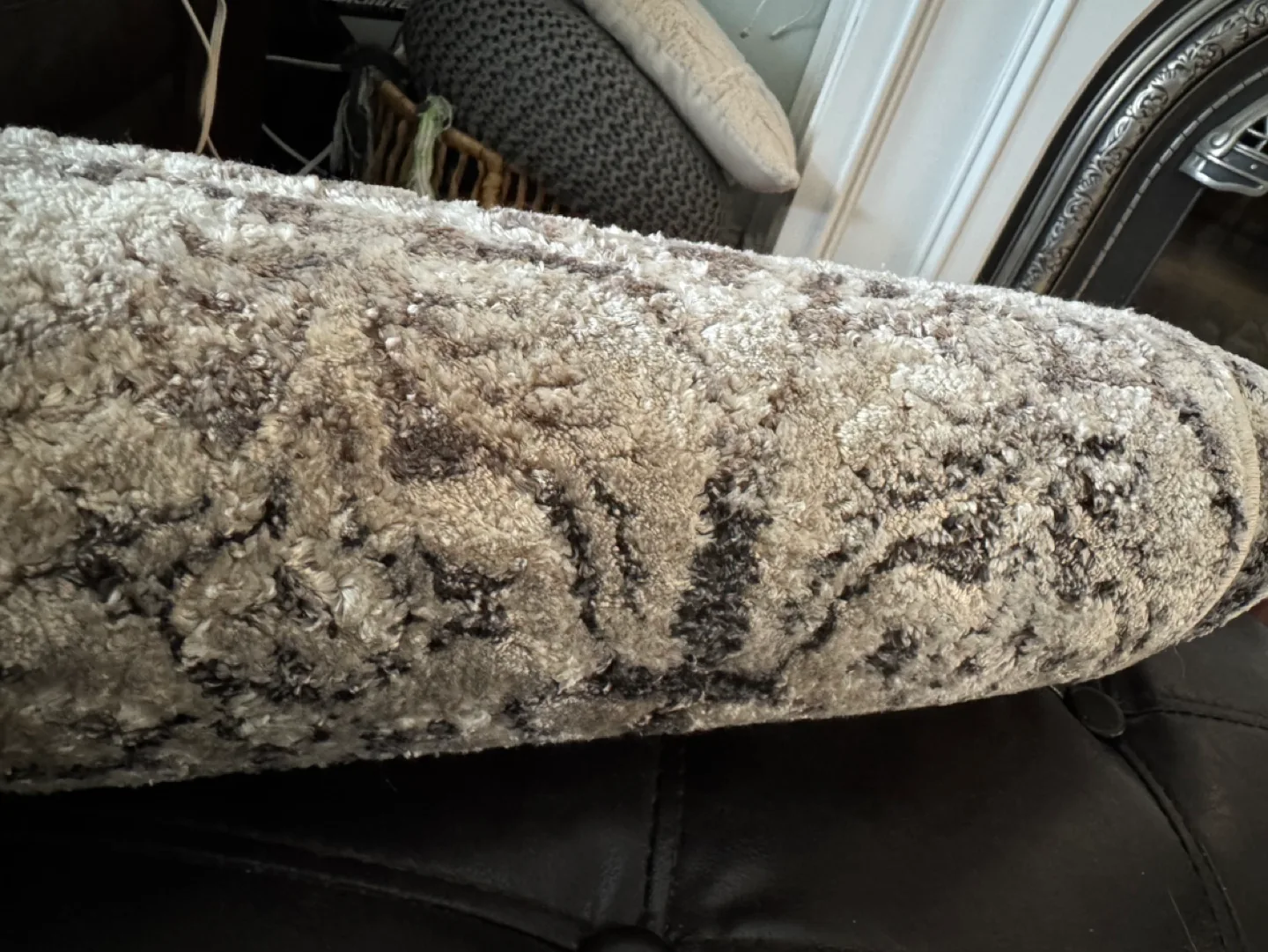 100% viscose cream, black and grey Area Rug image indicator(4)