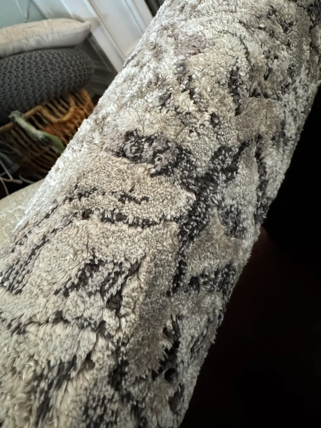 100% viscose cream, black and grey Area Rug image indicator(5)