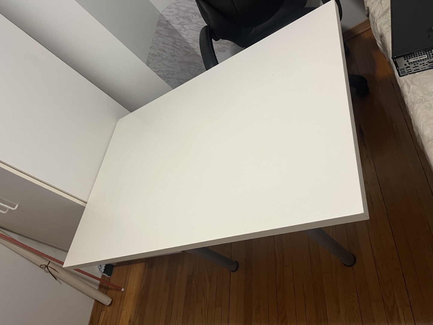 White Computer Desk