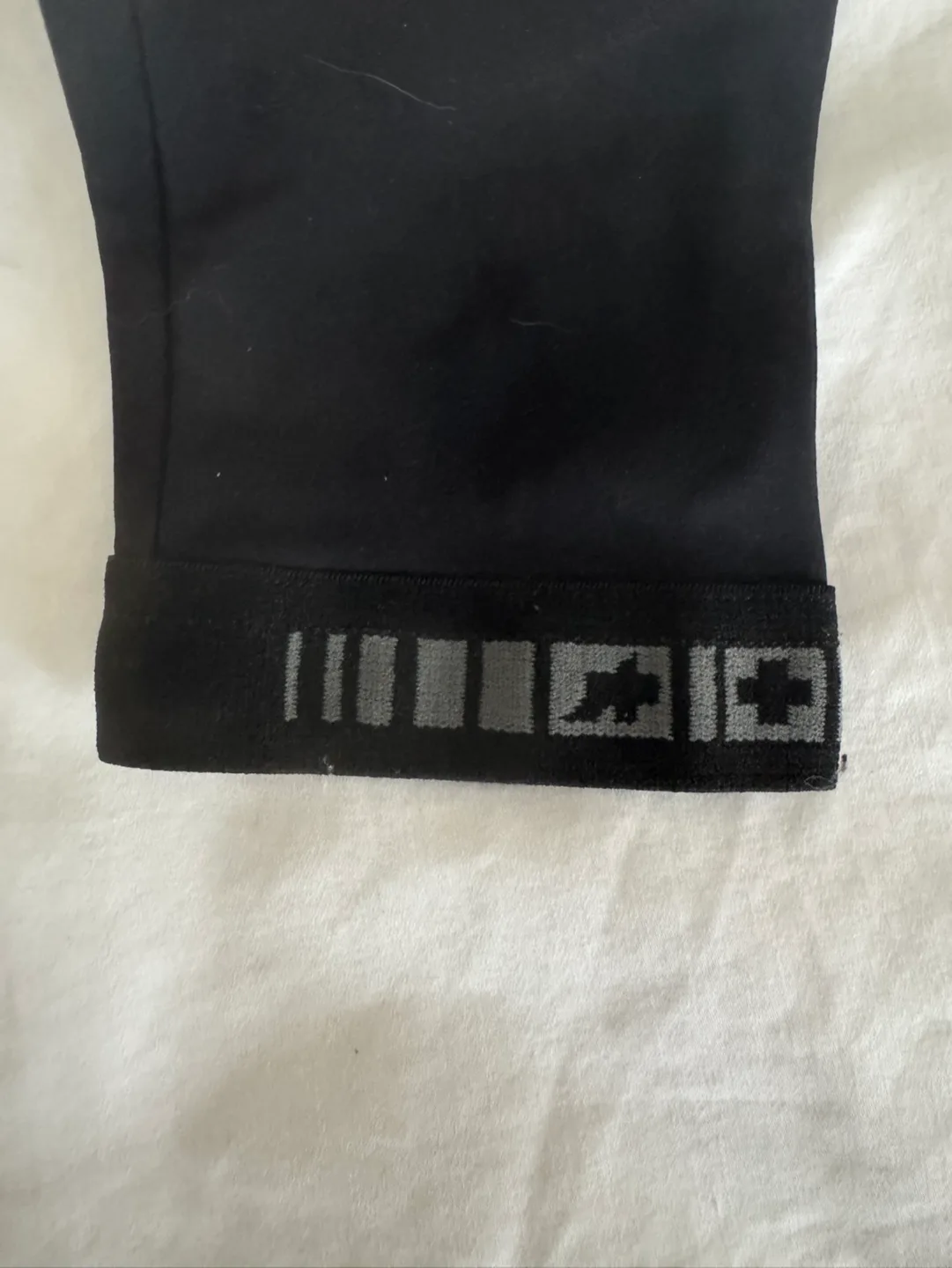 Assos Cycling Tights - Black - Size Large image indicator(2)