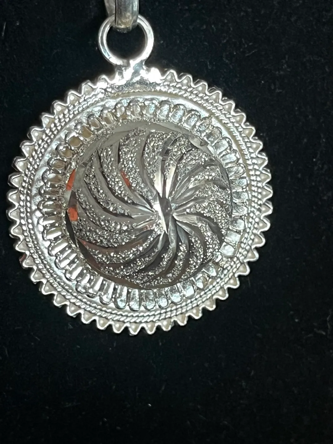Sterling Silver Necklace with Intricate Circular Pendant image indicator(4)