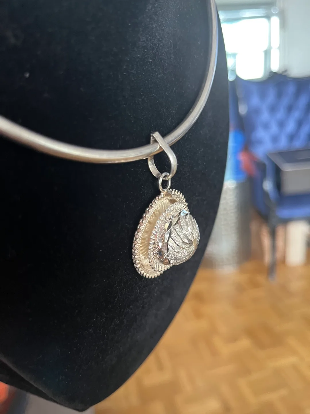 Sterling Silver Necklace with Intricate Circular Pendant image indicator(7)