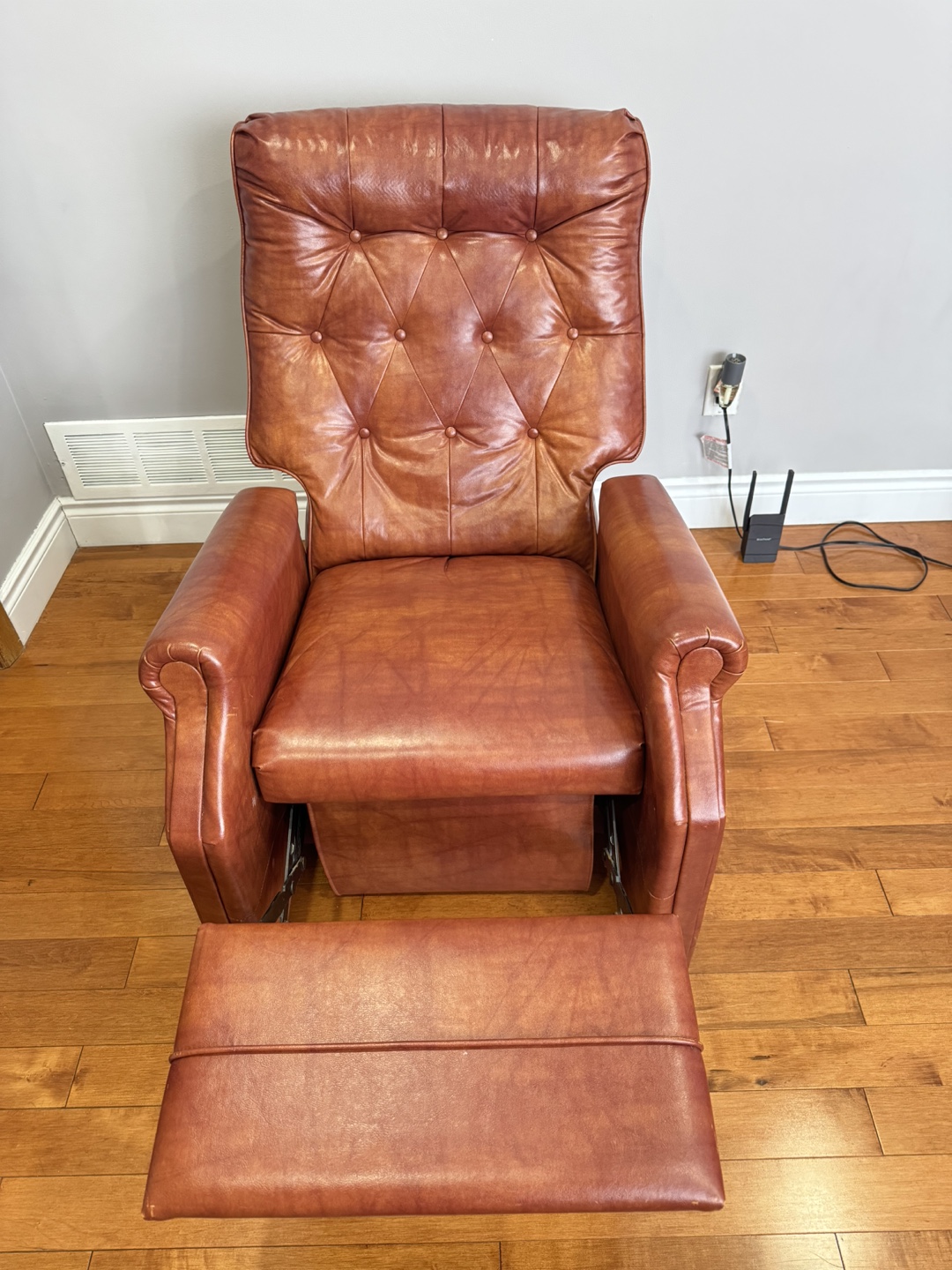 Brown Leather Recliner - photo 2