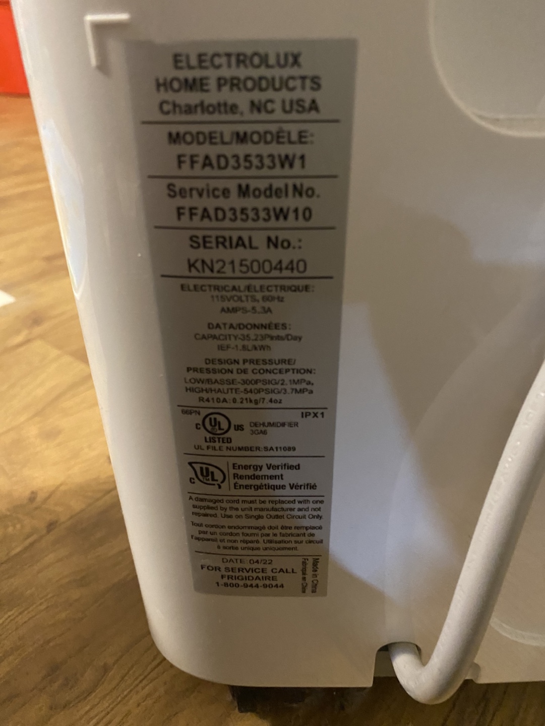 Frigidaire FFAD3533W1 35 Pint Dehumidifier - photo 2