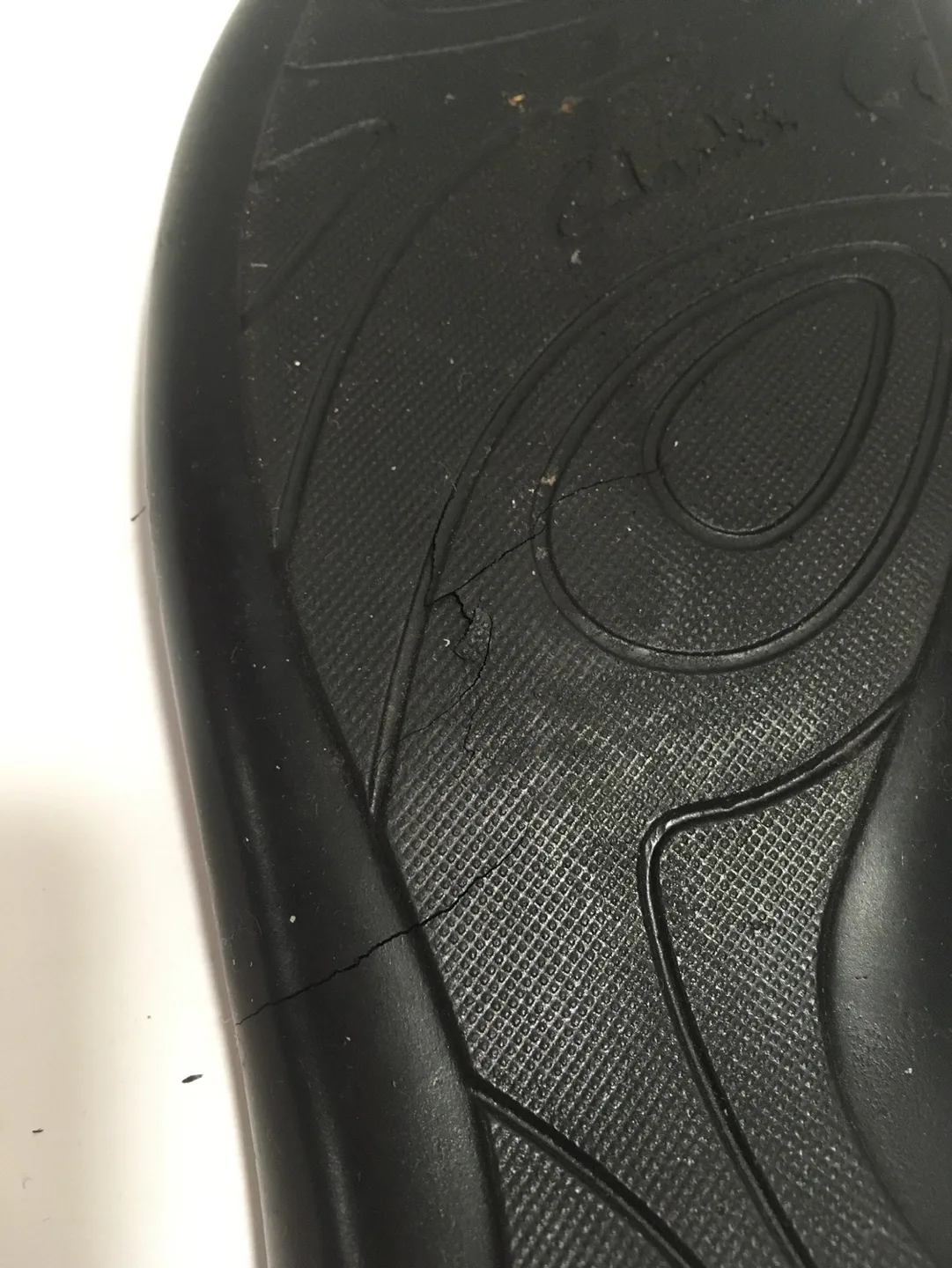 🏈 New Women's Clarks Black Flip Flops Size 9 Sandels image indicator(4)