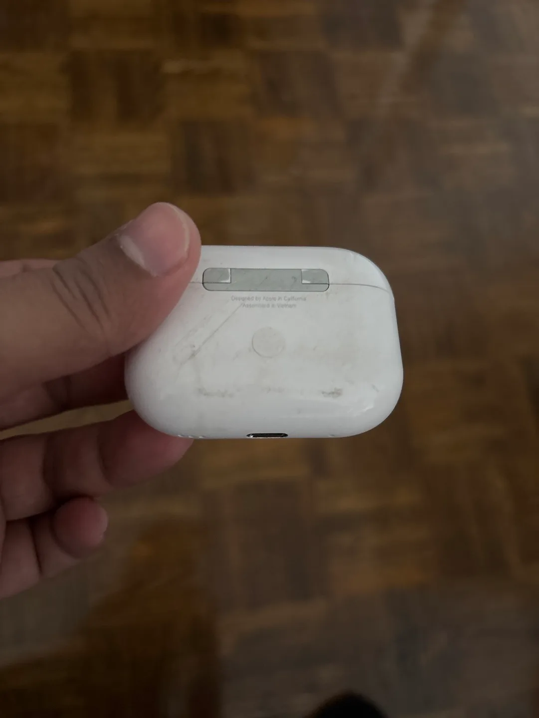 Used Apple AirPods (gen2) Charging Case image indicator(2)