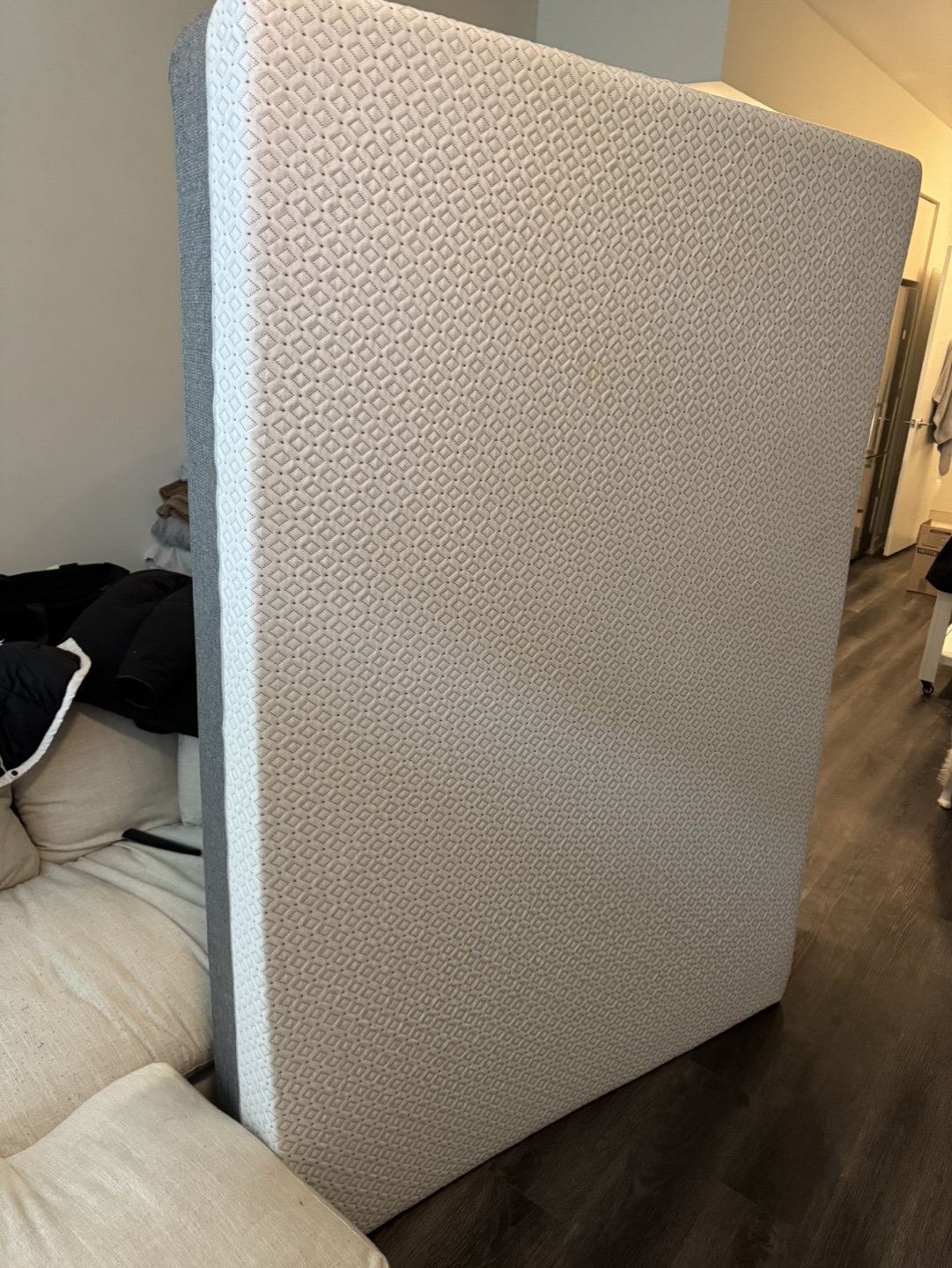 Endy Mattress - Like New - photo 2