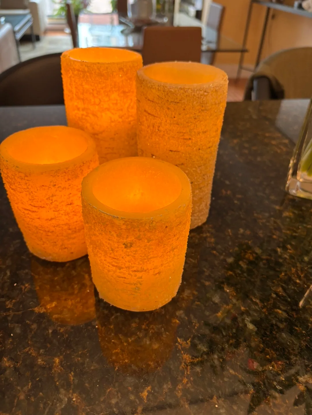 Set of 4 LED Candles with Remote image indicator(2)