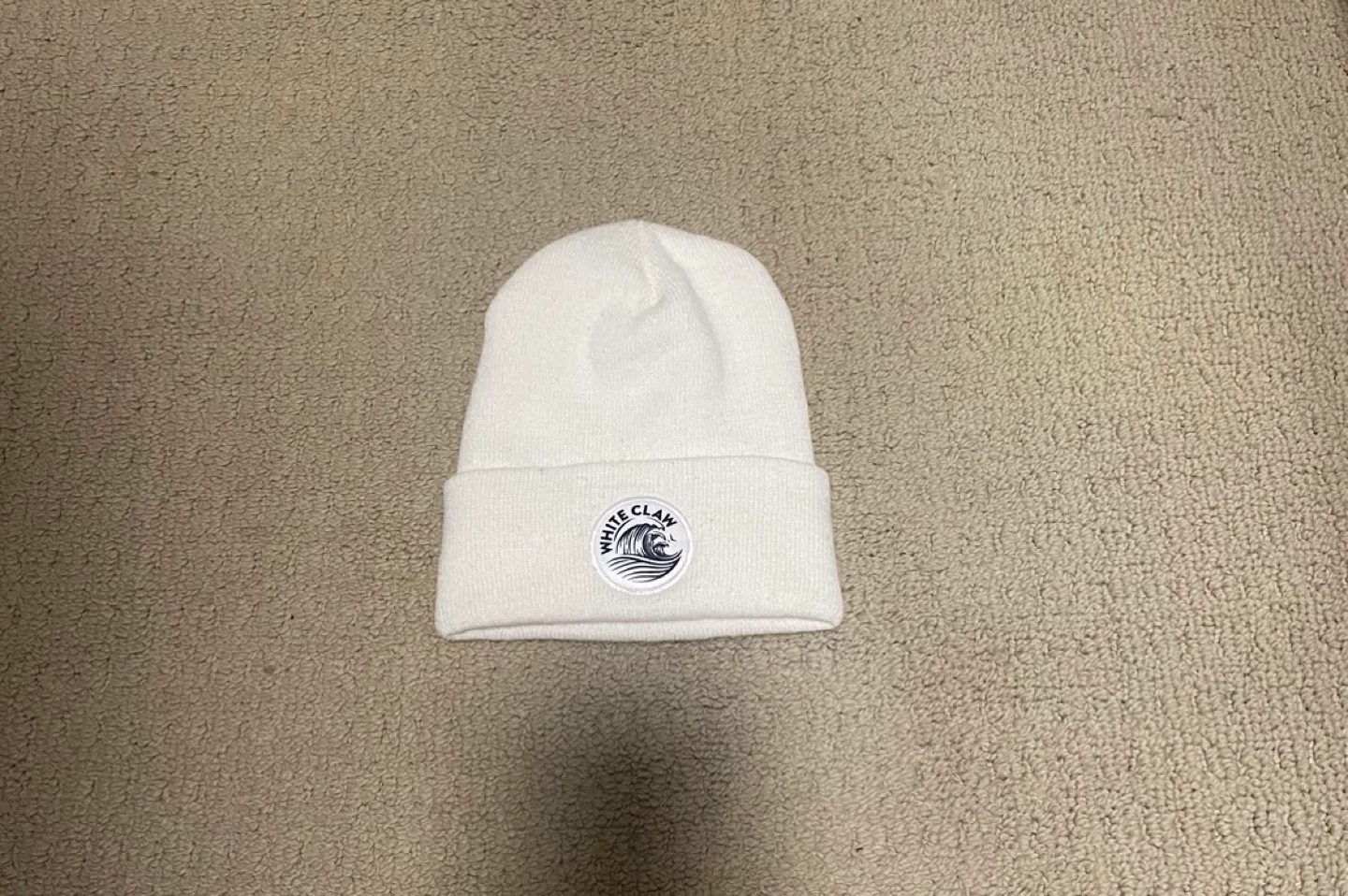 White Claw White Hat Toque image indicator(2)