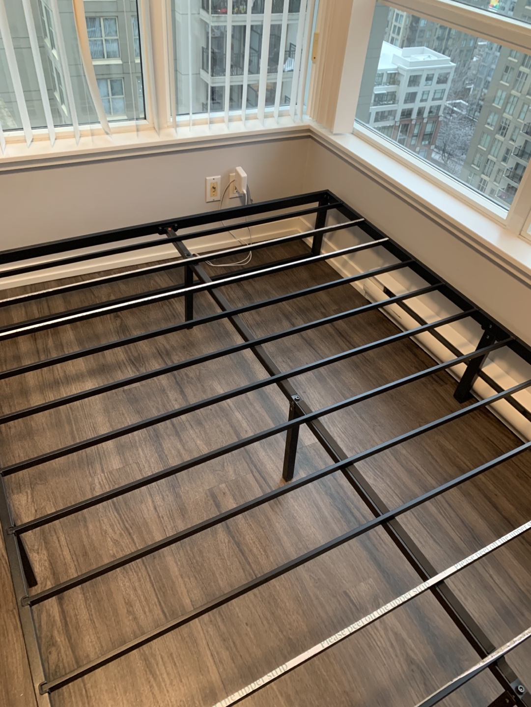 Zinus Queen Size Metal Bed Frame - photo 3