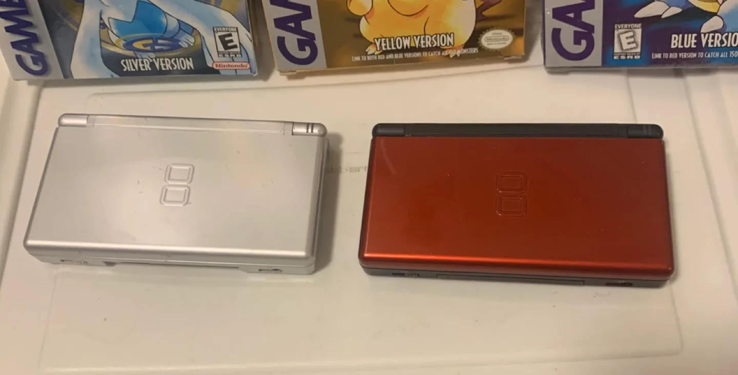 Nintendo DS Lite Consoles  - Silver and Red image indicator(2)