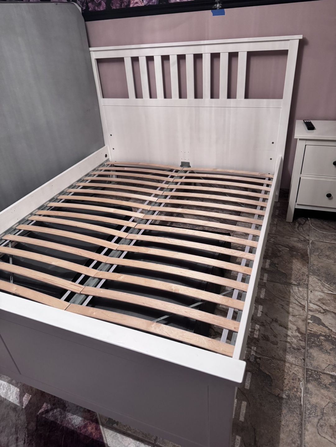 IKEA HEMNES Queen Bed Frame - White - photo 5