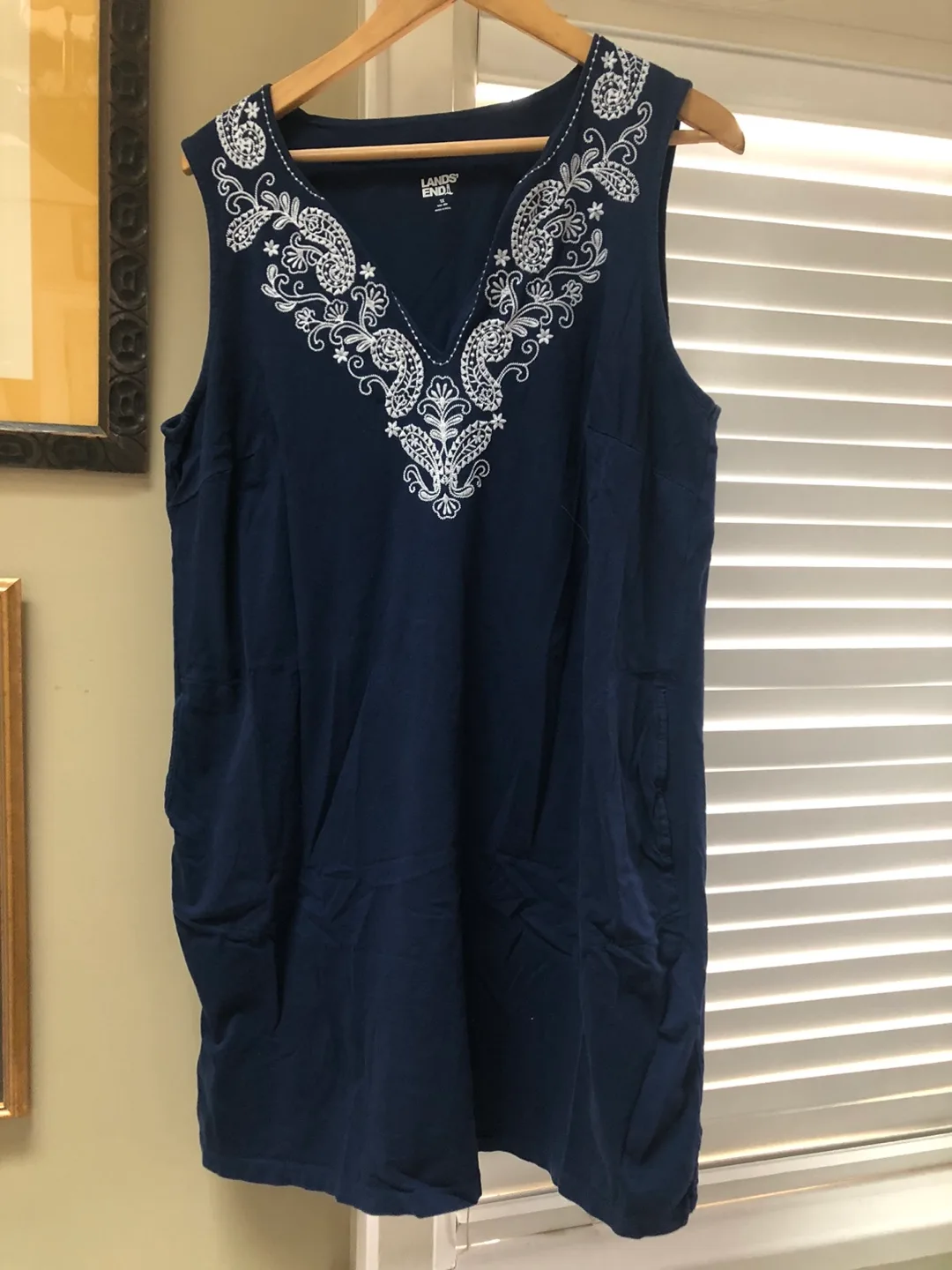 3 X Lands' End sleeveless dress with pockets image indicator(2)