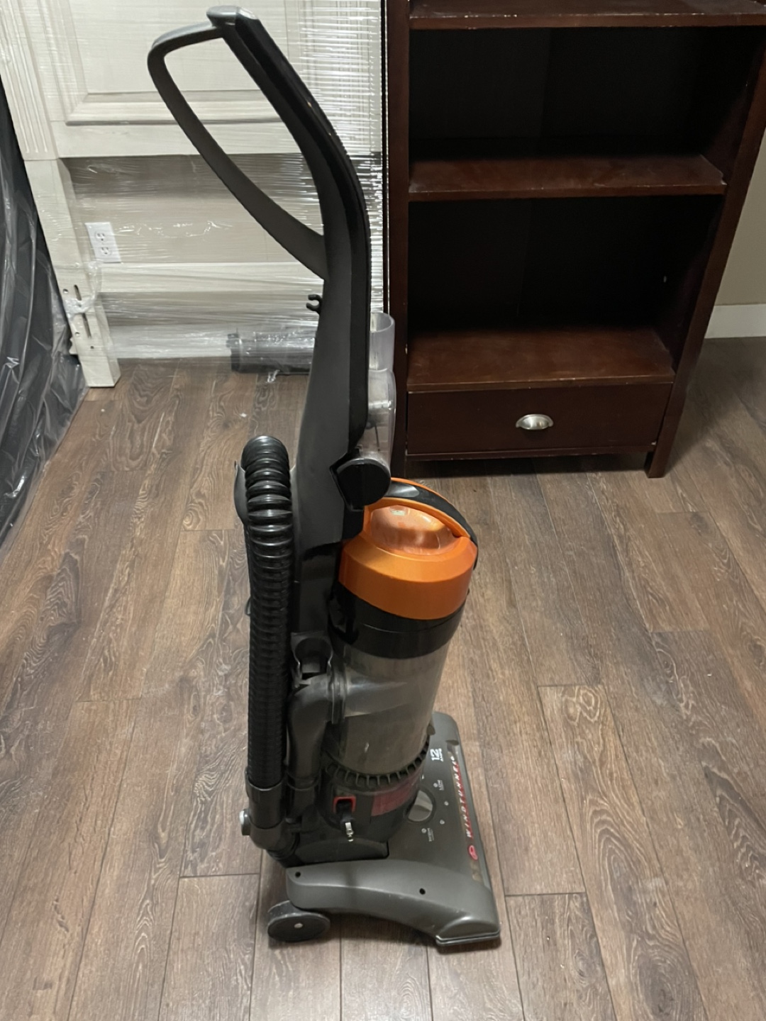 Hoover WindTunnel Rewind Vacuum Cleaner - photo 2