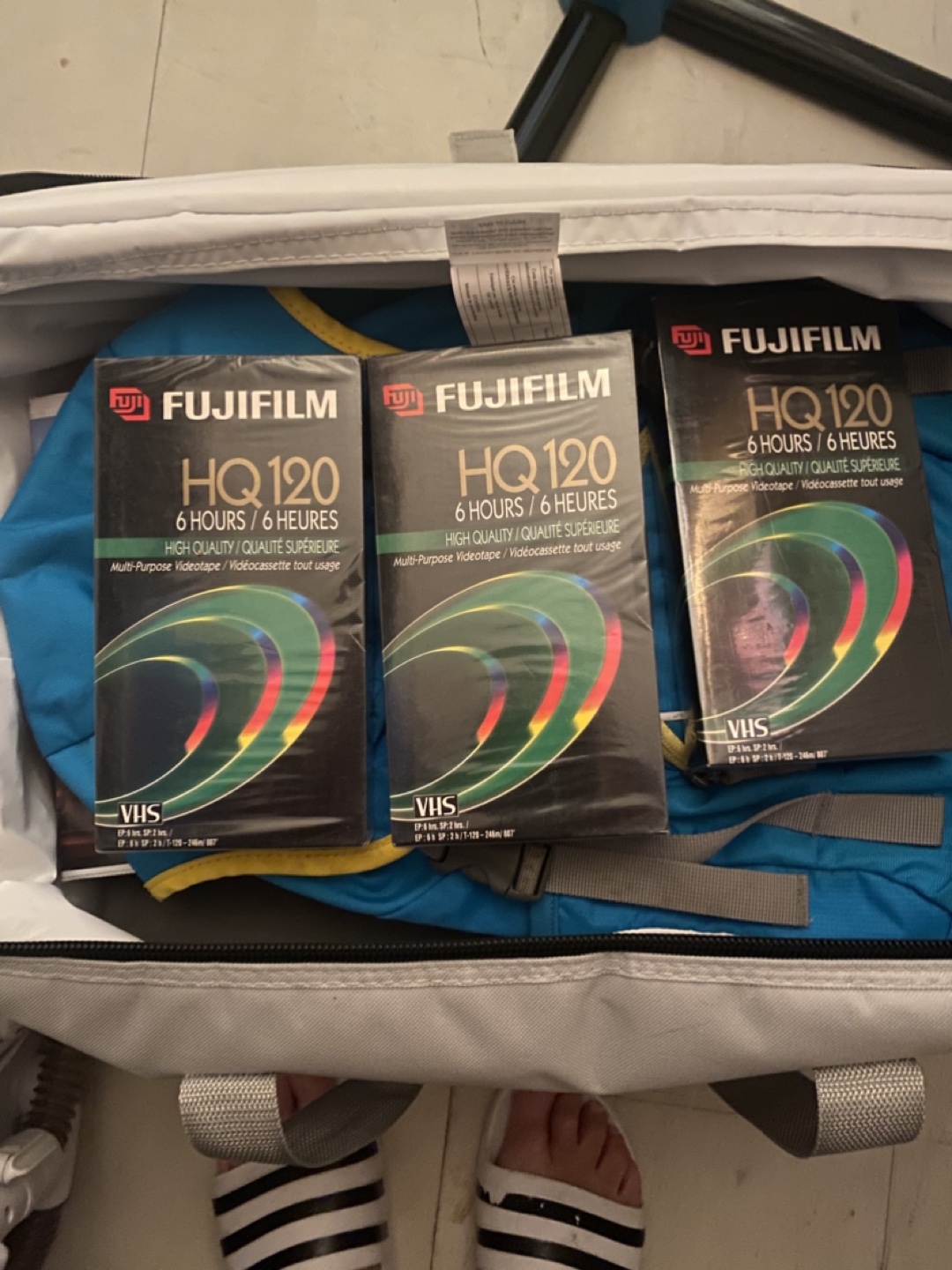 Three FujiFilm VHS tapes HQ120 - photo 2