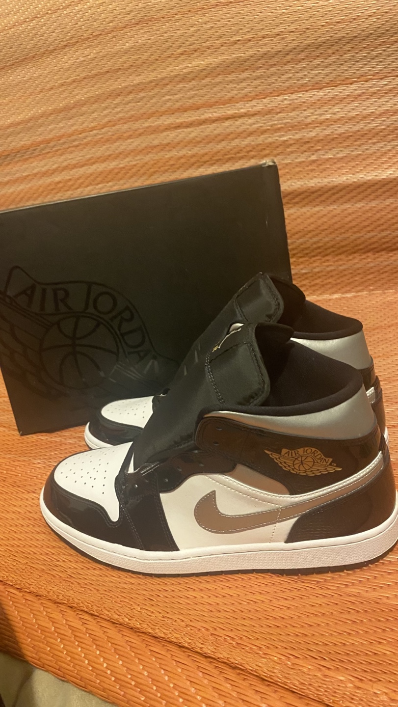 Air Jordan 1 Mid SE - photo 3