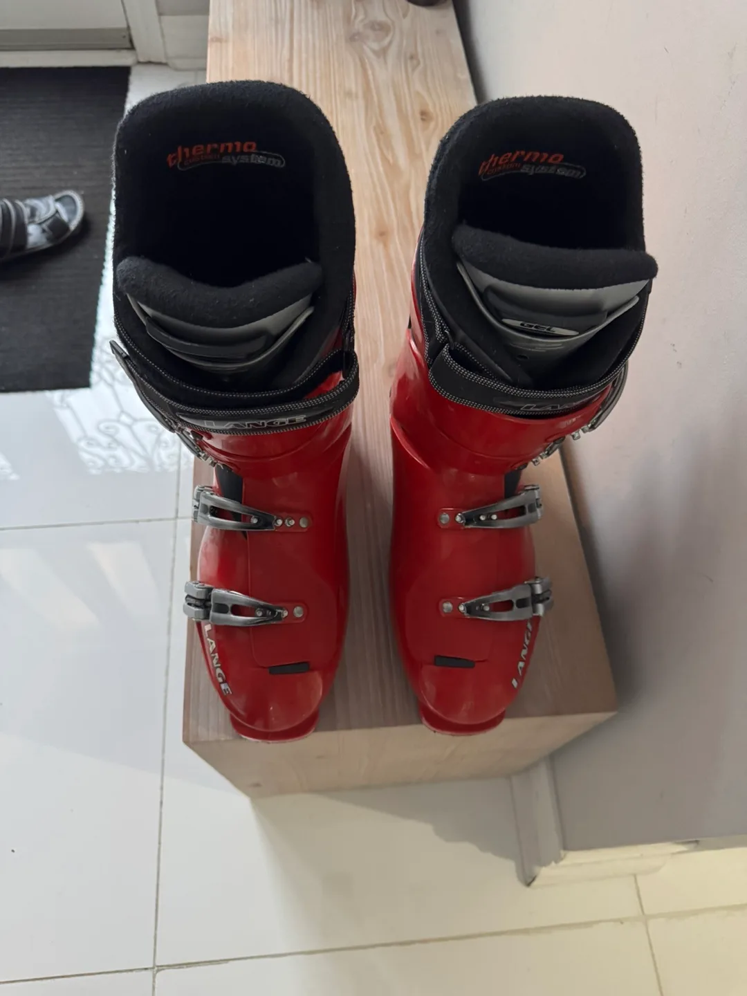 Lange Ski Boots - Size 11 image indicator(2)